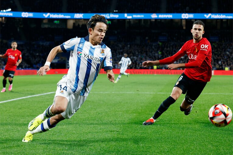 久保建英の「目をつむった祈り」は届かず失望…現地カメラマンが見た“近いようで遠い初タイトル”「タケら選手たちは打ちのめされた。だが」(11)