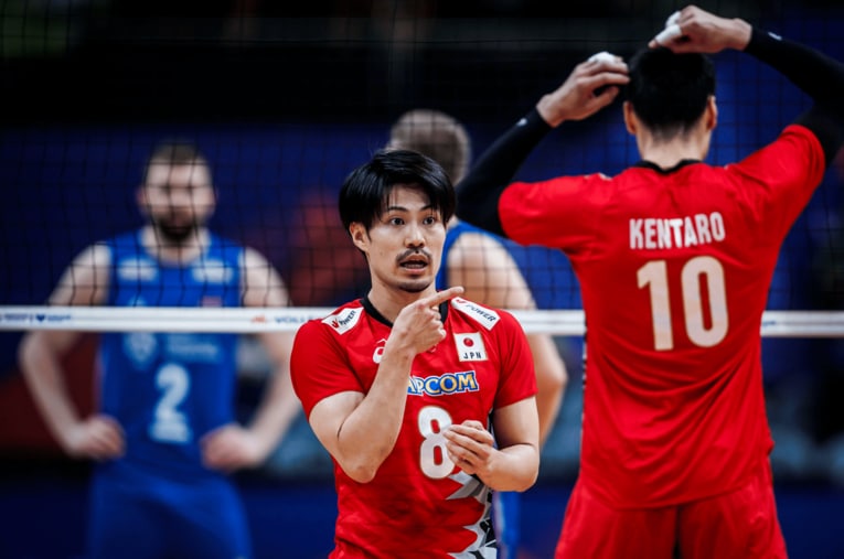 関田誠大（VNLセルビア戦）©︎Volleyball World