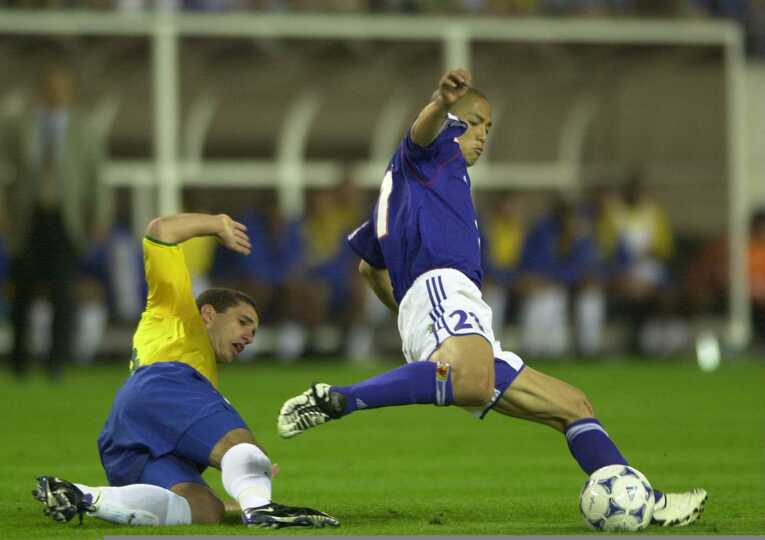 小野伸二vsブラジル　©Getty Images