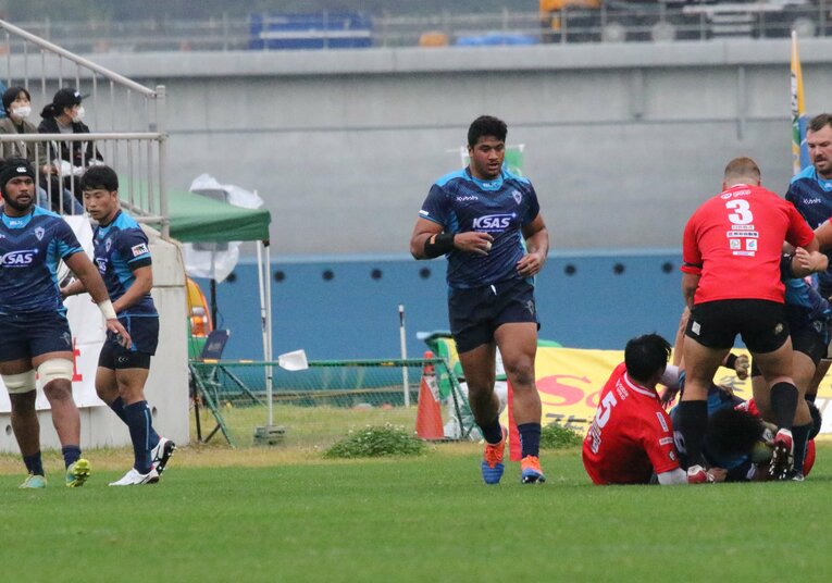 2020年10月10日、釜石シーウェイブスとのプレシーズンマッチに出場していたオペティ・ヘル。現在の体型と比べると少し細く、ハードワークを重ねてきたことがわかる　©︎Nobuhiko Otomo