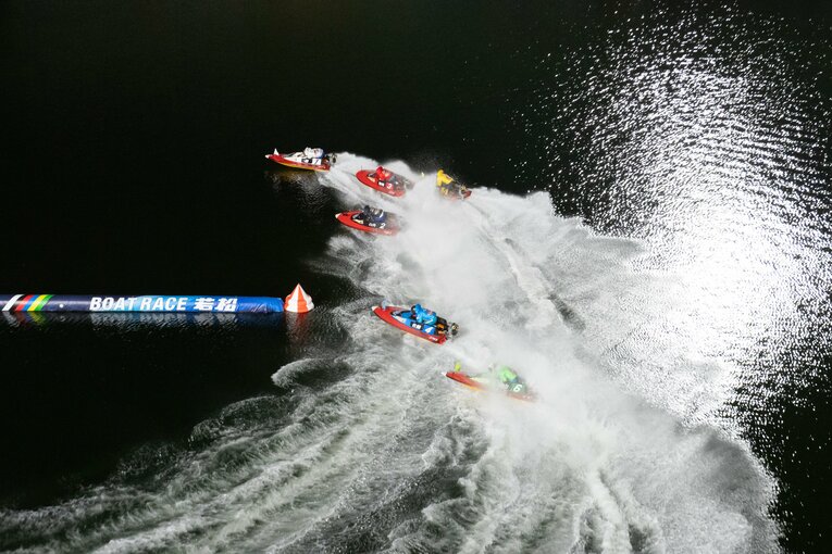 1マークでも見事なターンを決めて見事優勝を果たした　©日本モーターボート競走会