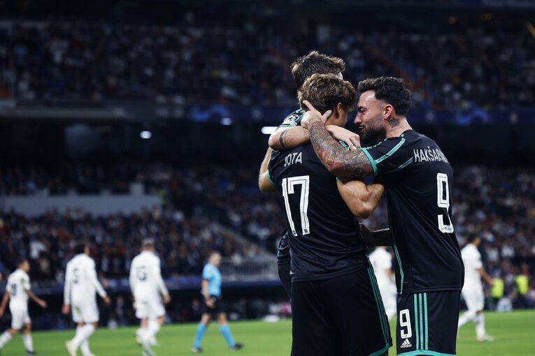 「キヨウゴ、マエダ、レオみんな…」W杯選出の前田大然、落選も古橋亨梧＆旗手怜央がレアル戦で奮闘… 少年サポとカメラマンが語った“愛”(41)