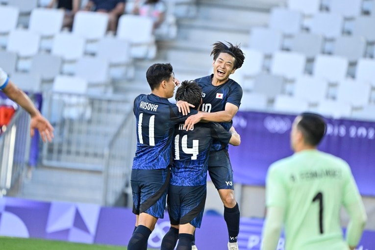 パラグアイ戦の前半、三戸舜介の先制ゴール（3枚目／全3枚）©Takuya Nakachi/JMPA