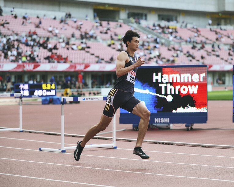 ストライドの大きな走りは魅力的。フラットレースの400ｍでも代表クラスの記録を持つ　©Yuki Suenaga