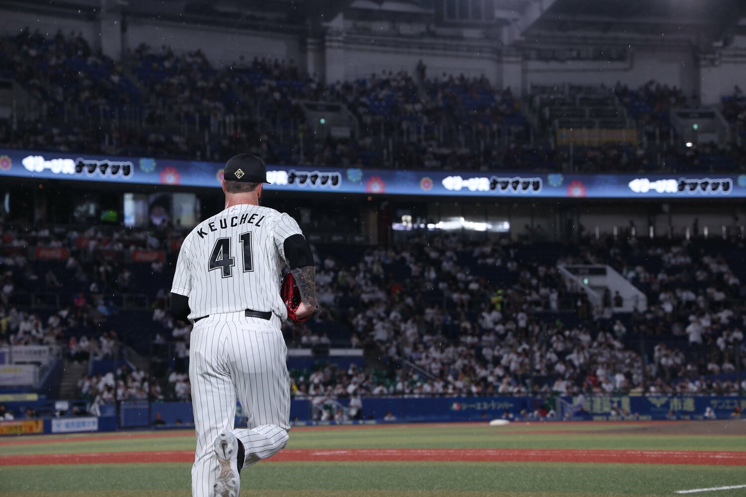 シーズン最終盤を戦うチームにサイ・ヤング賞左腕が刺激を与える ©︎Chiba Lotte Marines