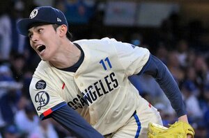 米老舗メディアも「A+の評価に値する」と絶賛も…ドジャース・佐々木朗希の“魔球”が輝く条件は？「NPBでは見られなかった制球の乱れが…」