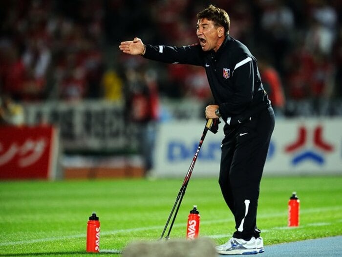 記者はもっと大局を見よ！浦和・ペトロビッチ監督のメディア論。＜Number Web＞ photograph by Masahiro Ura