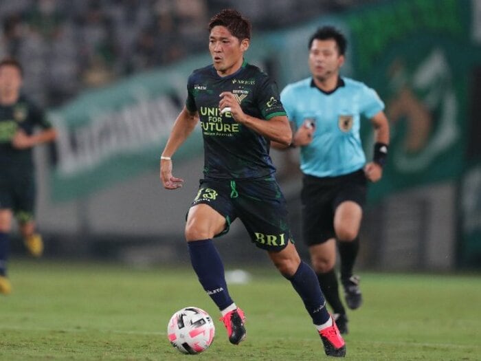 大久保嘉人のギラギラ感が弱い　「気持ちが切れたらいつでもやめる覚悟」はどうなるのか＜Number Web＞ photograph by J.LEAGUE