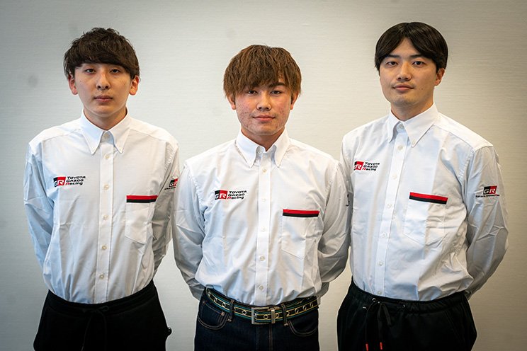 2期生の3人。左から大竹直生、小暮ひかる、山本雄紀
