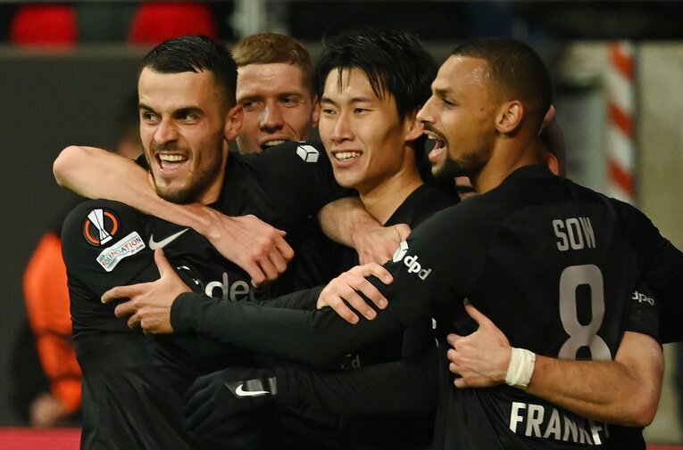 ELのオリンピアコス戦で今季初ゴールを決めた鎌田。着実に調子は上向きつつある©Getty Images