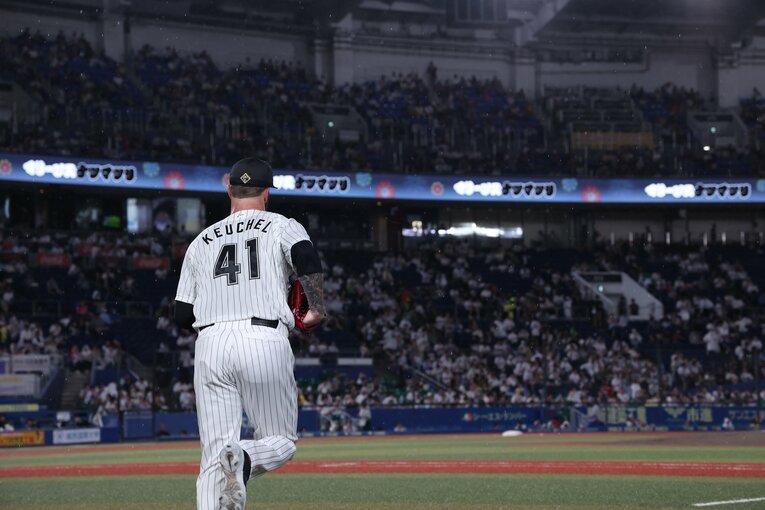 シーズン最終盤を戦うチームにサイ・ヤング賞左腕が刺激を与える　©︎Chiba Lotte Marines