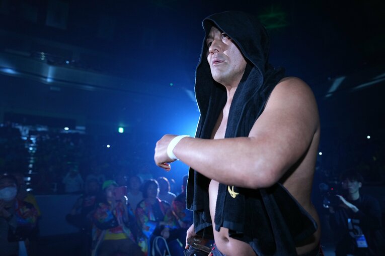 「お前、あの騒動があったのによく来たな」“今のプロレス批判”で炎上した前田日明に、ウナギ・サヤカがモノ申した真意「ぶん殴られようが…」(35)