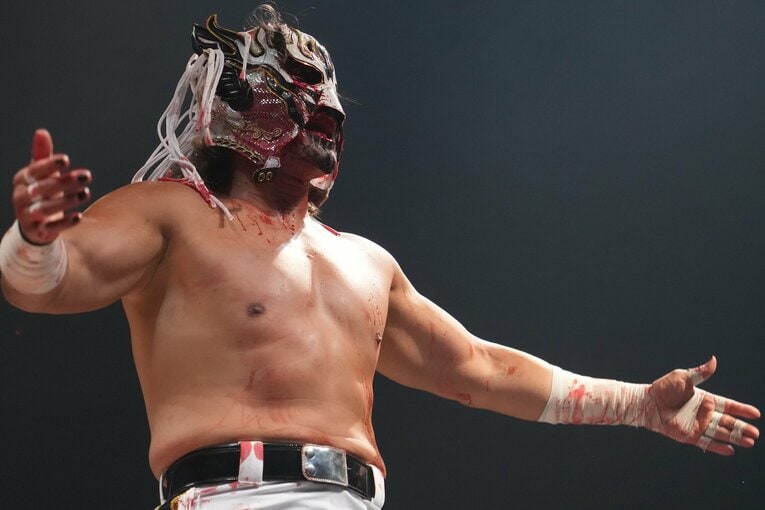 出血しながら昂ぶっていくエル・デスペラード