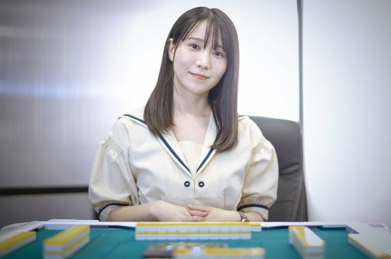 KONAMI麻雀格闘倶楽部所属の人気Mリーガー・伊達朱里紗さん ／ photograph by Takuya Sugiyama