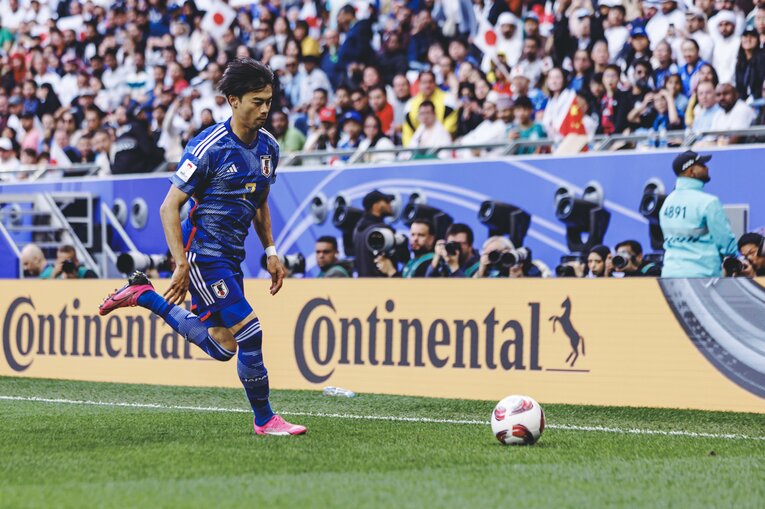 強豪国にとっても脅威となる三笘薫のドリブル　©Kiichi Matsumoto