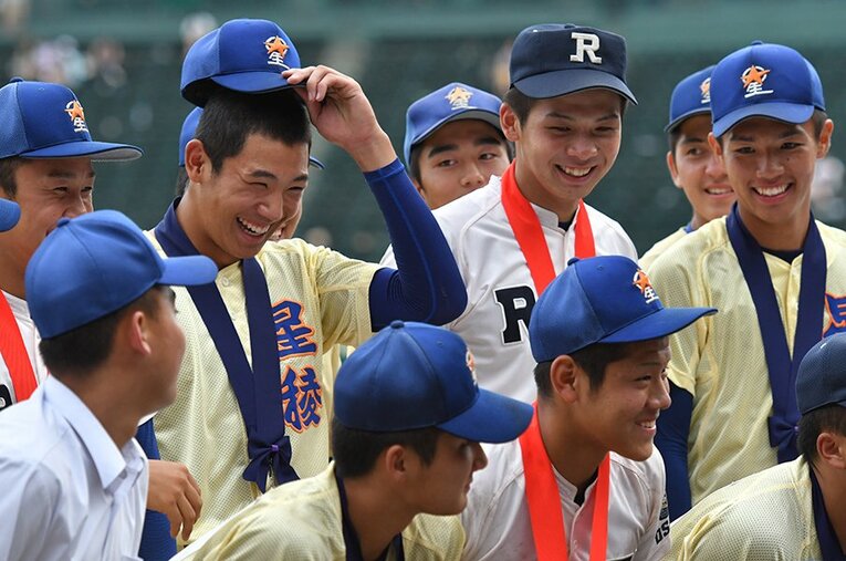 奥川恭伸／星稜、井上広大／履正社　©Hideki Sugiyama