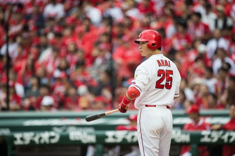 どんな瞬間も「絵になる男」広島カープ・新井貴浩監督の現役時代　©︎Nanae Suzuki