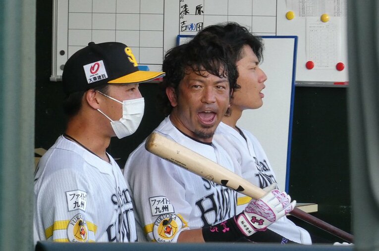 8月3日、2901日ぶりに二軍公式戦に出場した松田宣浩 ／ photograph by Kotaro Tajiri