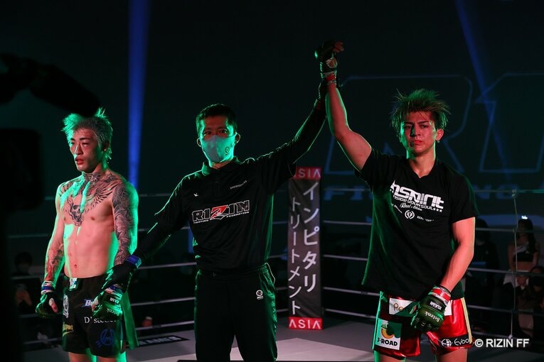 リズムをつかめなかった平本は判定負けを喫した　©RIZIN FF