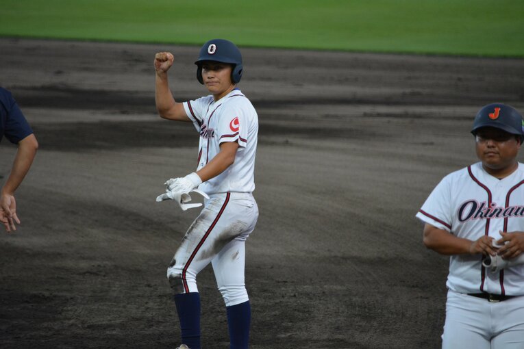 末吉良丞からヒットを放ったイーマン琉海（エナジックスポーツ） ©Takarin Matsunaga