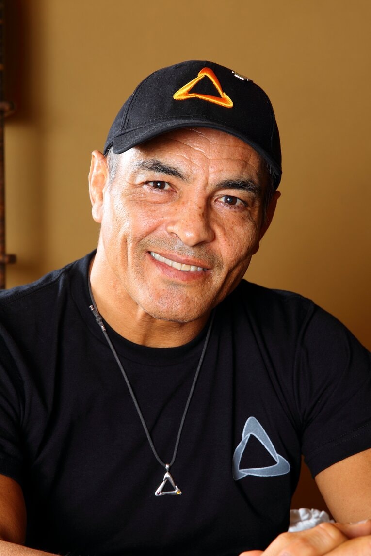 インタビューに応じるヒクソン（2012年）　©Susumu Nagao