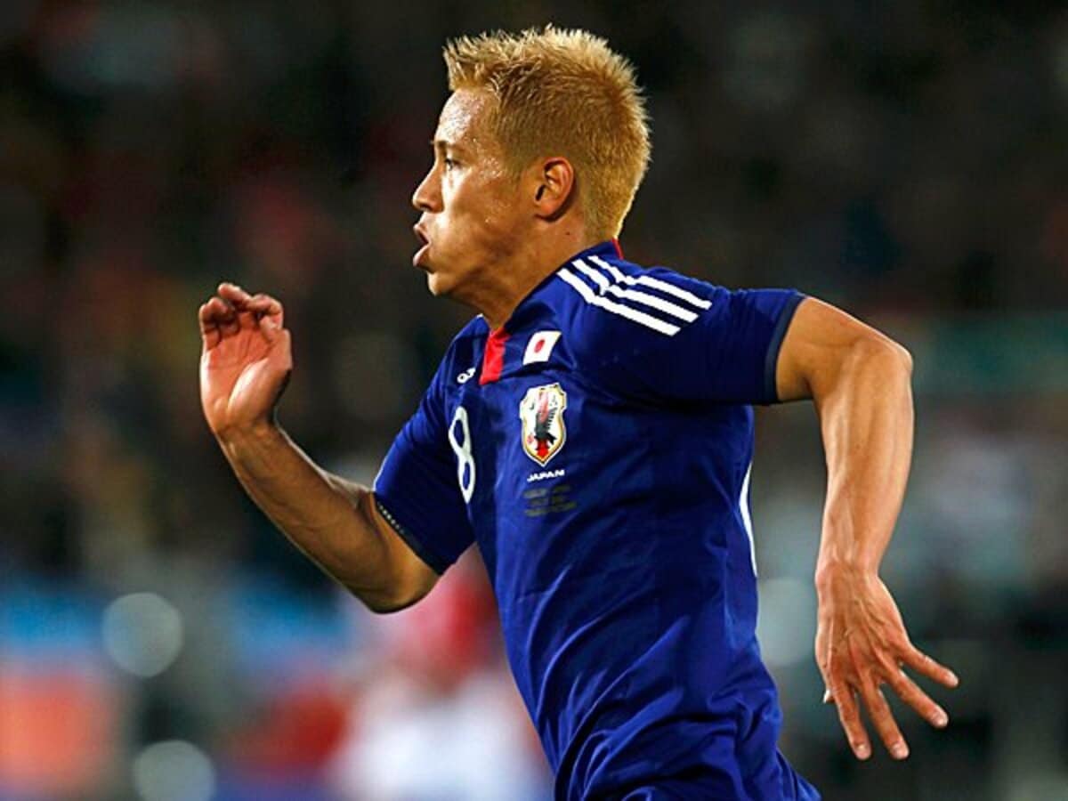 誰もがしっかりと前を向いていた 24歳 本田が示した4年後へと続く道 サッカー日本代表 Number Web ナンバー