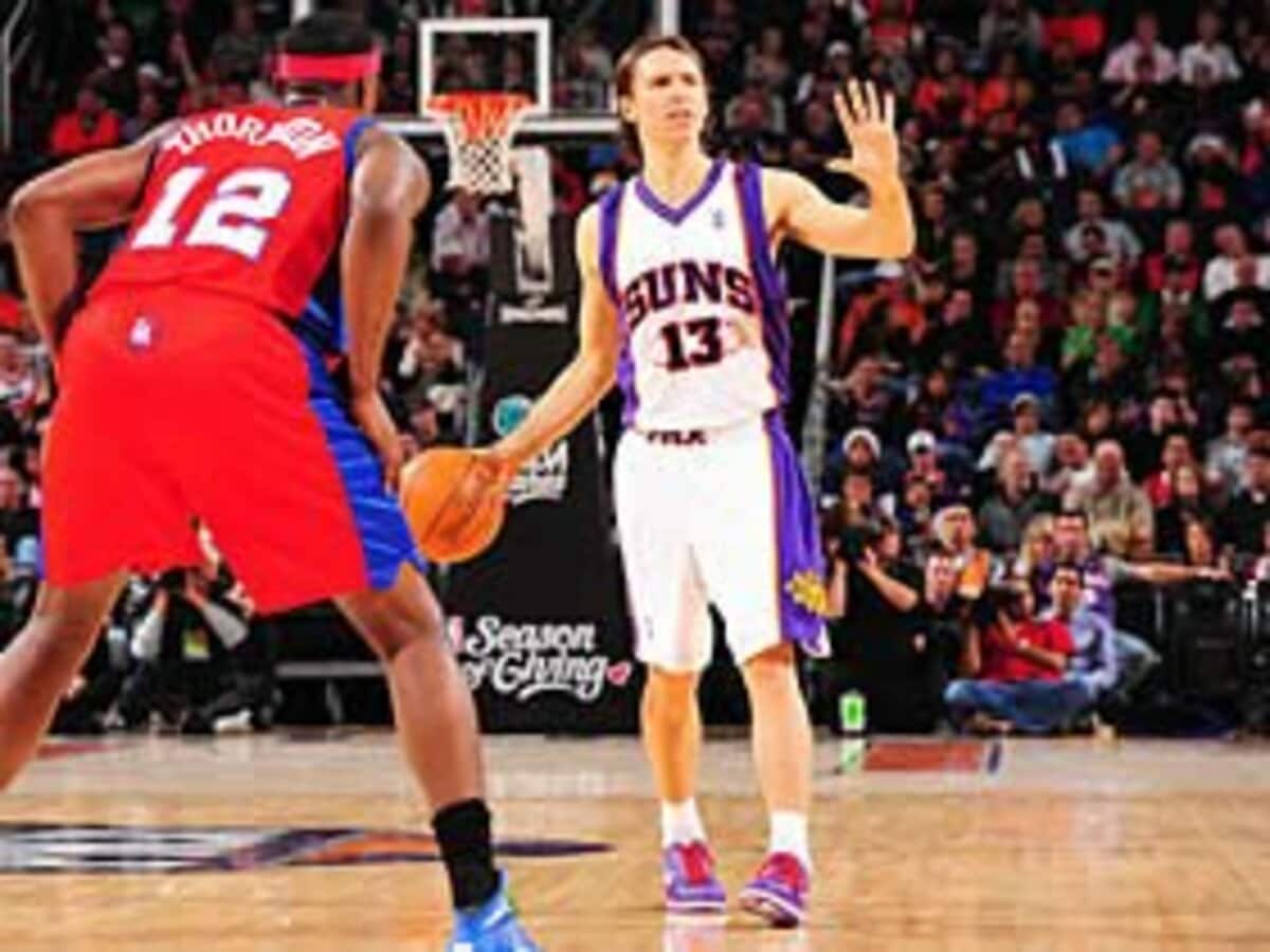 若返ったナッシュが好調サンズを牽引する 35歳のベテラン司令塔 Nba Number Web ナンバー