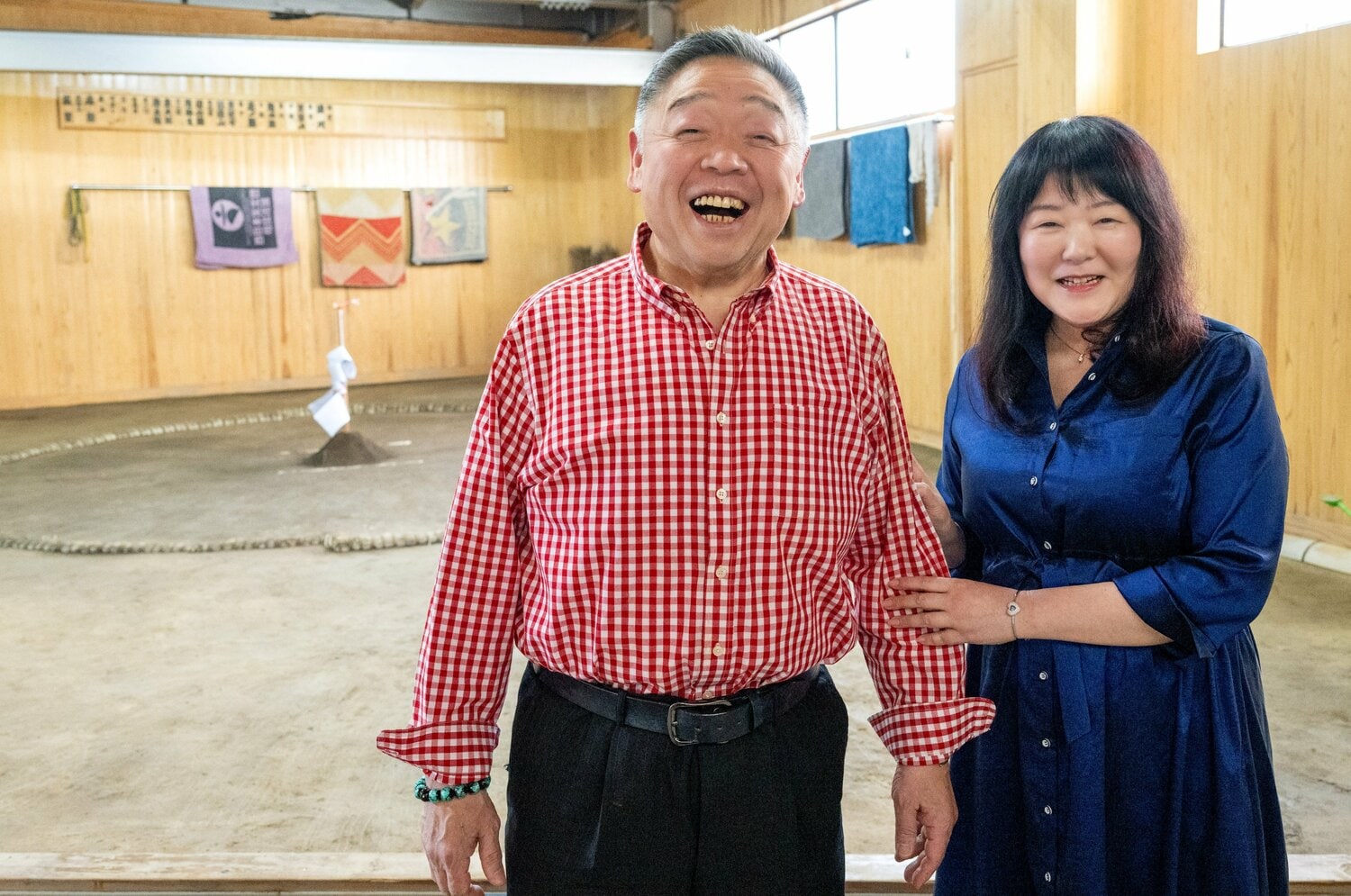 「内臓が全部垂れ下がって、足元がフワフワして」“部屋存続の危機”を乗り越えた先に…常盤山部屋おかみが号泣した弟子たちの“卒業レター”＜Number Web＞ photograph by Takashi Shimizu