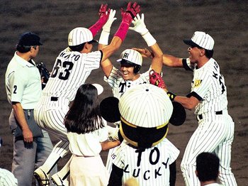 プロ野球で続出中「引き分け」名勝負ベスト5　史上最長はノムさんの猛抗議で6時間26分…では史上最多イニングは何回？＜Number Web＞ photograph by Sankei Shimbun