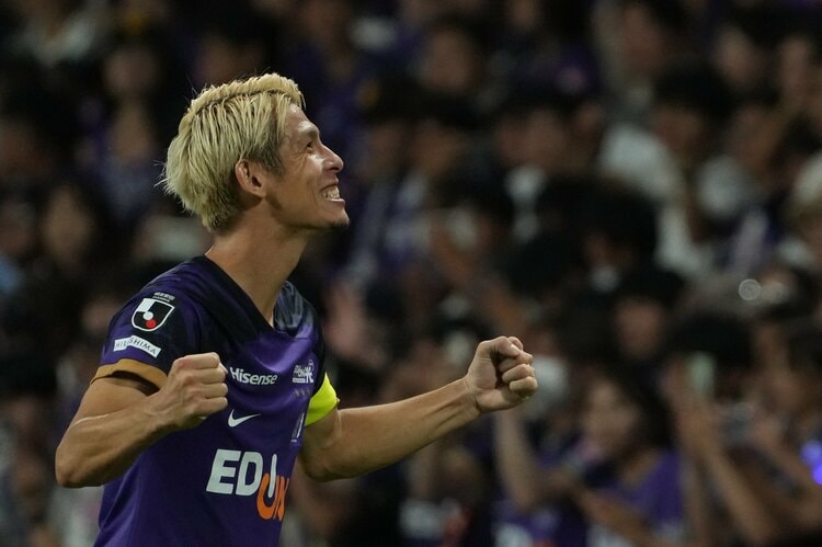 反スポーツ的行為」黒田監督発言に賛否のJ1天王山、本質は“タオル問題