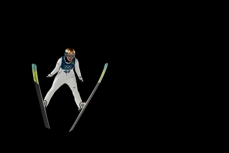 ミラノ・コルティナ五輪女子ノーマルヒルの現地写真【スワイプするとそのほかの写真もご覧になれます】　©Tsutomu Kishimoto／JMPA