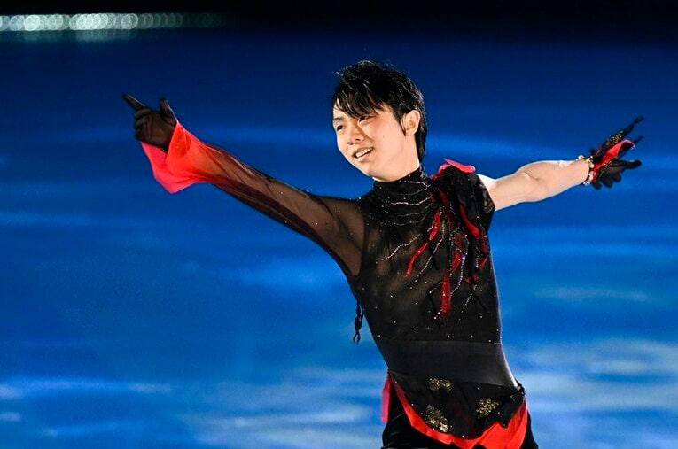 12月5日、アイスショー「プロローグ」八戸公演で千秋楽を迎えた羽生結弦 ／ photograph by Asami Enomoto