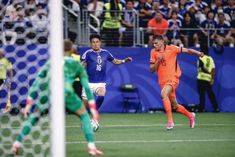 テレビに映らない日本代表vsオランダ撮影写真（写真は右に続きます）　©Kiichi Matsumoto/JMPA