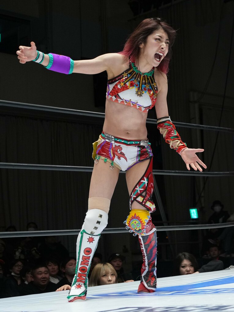 闘志を見せる向後桃　©Essei Hara