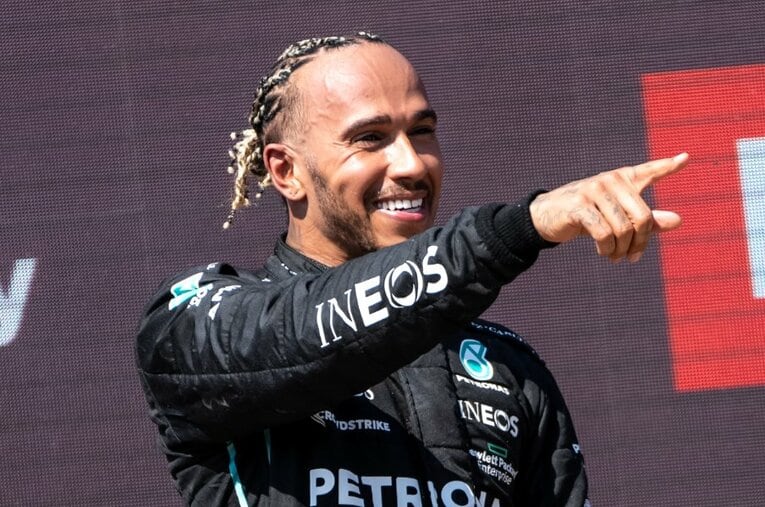 記念すべき300戦目のレースとなったフランスGPで、ハミルトンは今季最高位となる2位表彰台に上った ／ photograph by Getty Images