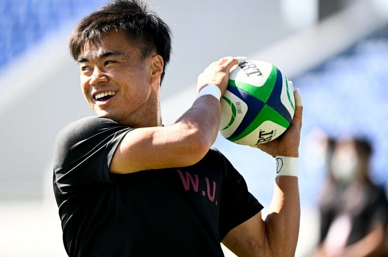 再びラグビーができる今に感謝しながら、大学ラストシーズンの戦いに臨んでいる早稲田大学SH小西泰聖（4年）　©Asami Enomoto