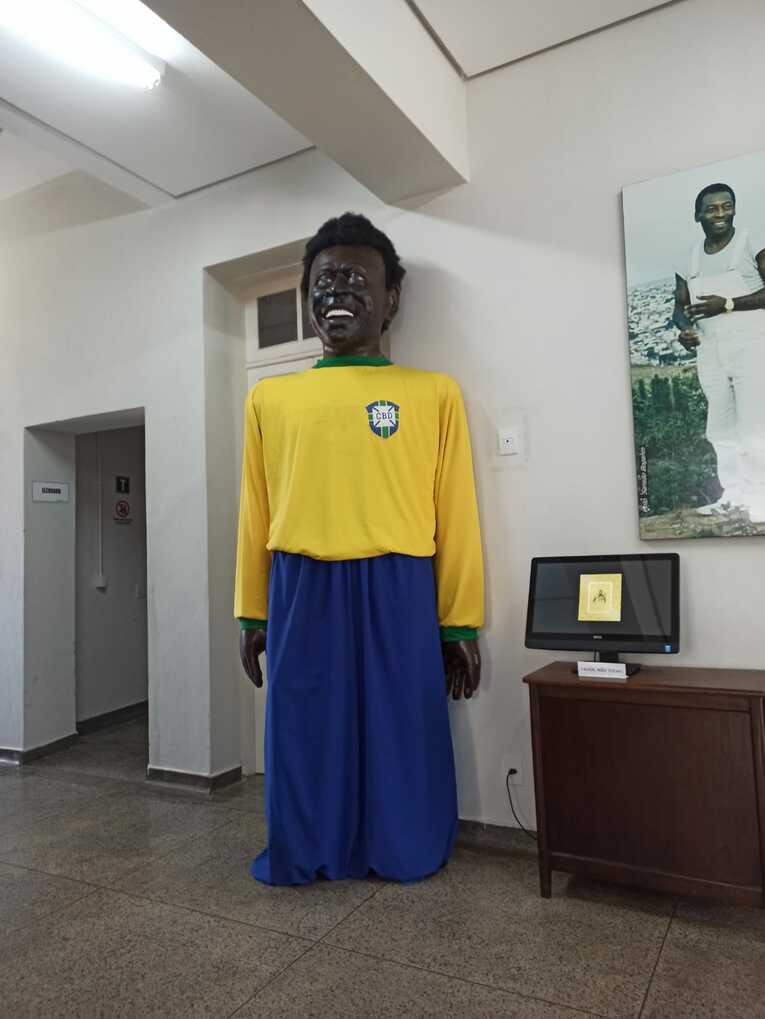 ペレの巨大人形　©Hiroaki Sawada