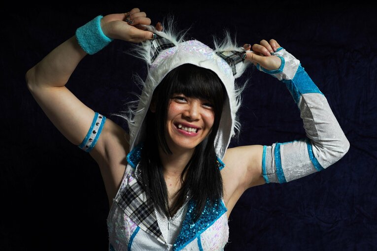 赤いベルトを極めた女・岩谷麻優の10年以上遅れた“結婚引退プラン” 「プロレスは天職。生きている感じがする」(2)