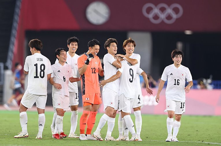 戦力が揃い、3連勝で決勝トーナメントへ。順風満帆だからこそ、再び気を引き締めて準々決勝以降の戦いに臨んでもらいたい ／ photograph by Yohei Osada/AFLO