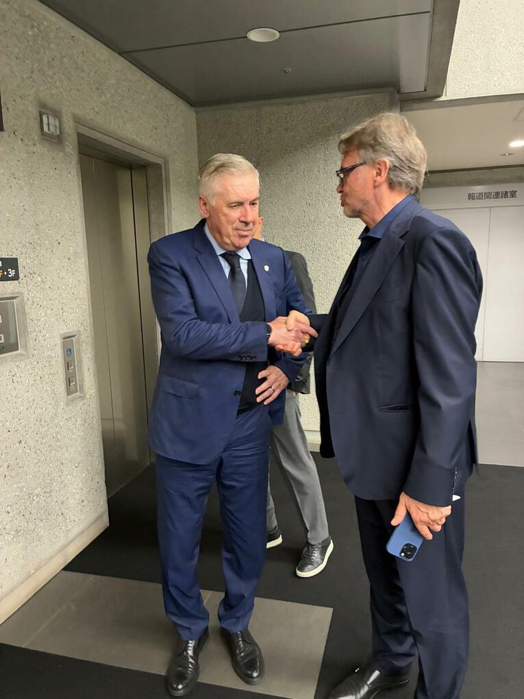 アンチェロッティ～日本対ブラジル戦後 ※トルシエ氏提供