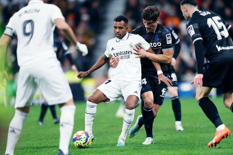 「クボのソックスに穴が！」バルサに続きマドリーも“久保建英が脅威”だった…現地撮影で感じた出色の貢献「クロースが苦虫を」(41)