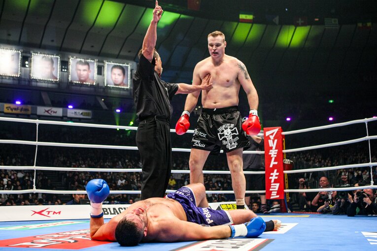 決勝ではふたたびシュルトと激突。しかしヒザを痛めて準優勝に終わった　©Susumu Nagao