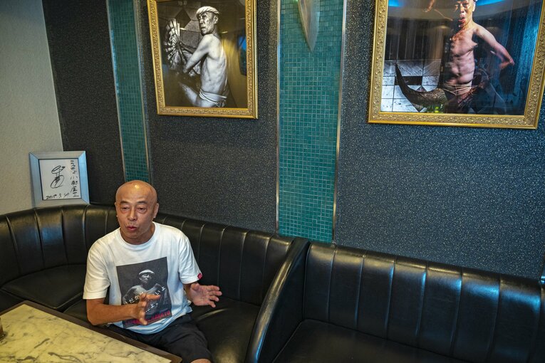 取材は熊本にある『らっきょの小部屋Ⅱ』で行われた　©Takuya Sugiyama