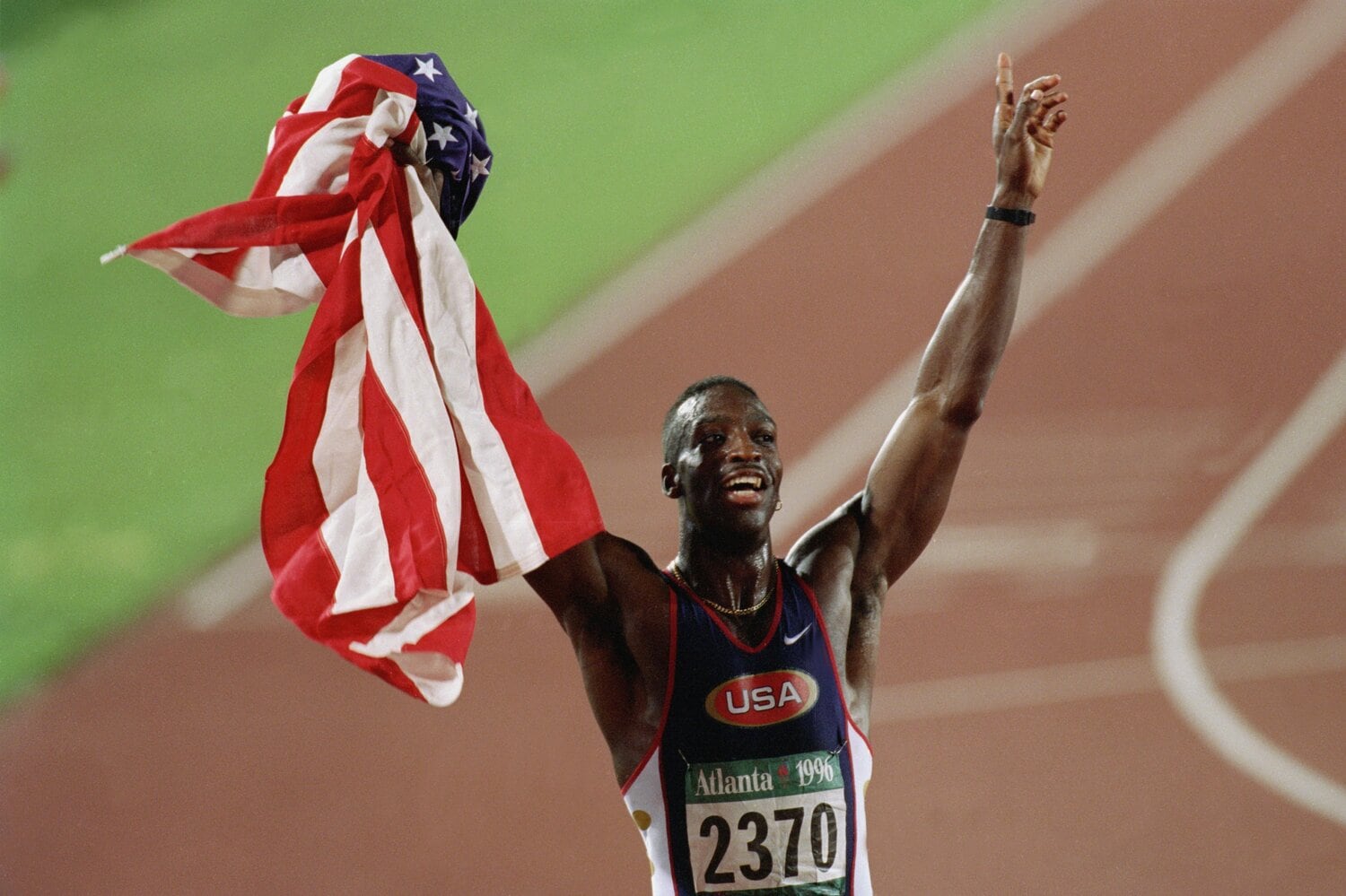 アメリカ陸上界のカリスマであるマイケル・ジョンソンも擁護の声を上げた（写真は1996年アトランタ五輪）　©︎Getty Images