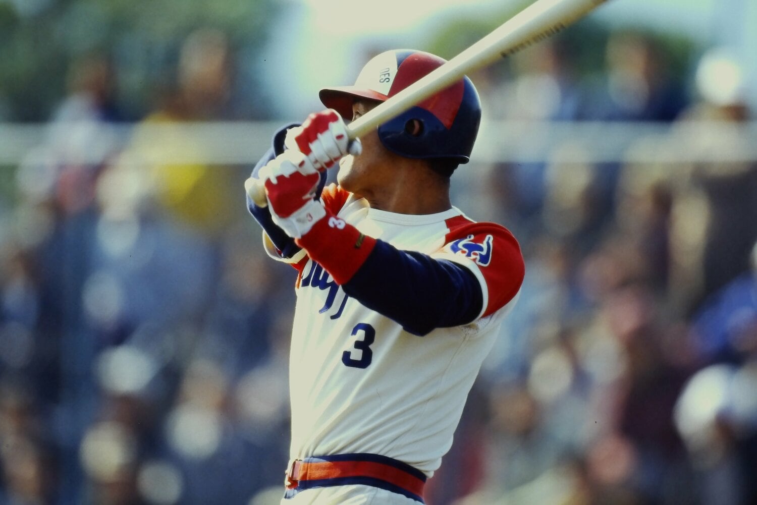 長年貢献してきた石井にも冷たい仕打ちが　©Koji Asakura