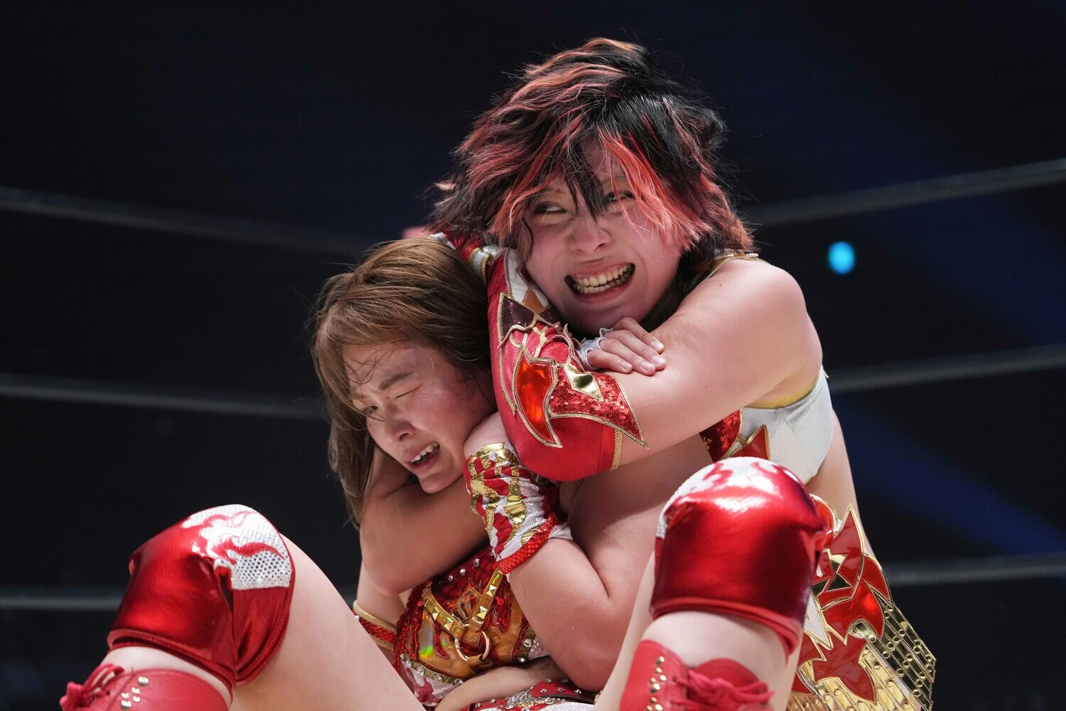 林下詩美のスリーパーホールド ©Essei Hara