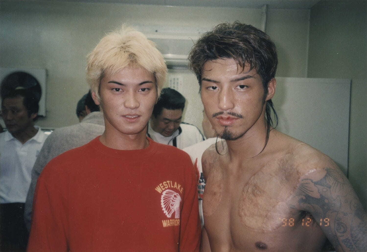 ボクシングで名声を手に入れた兄・宏成（右）存在に重圧を感じていた記胤（本人提供）