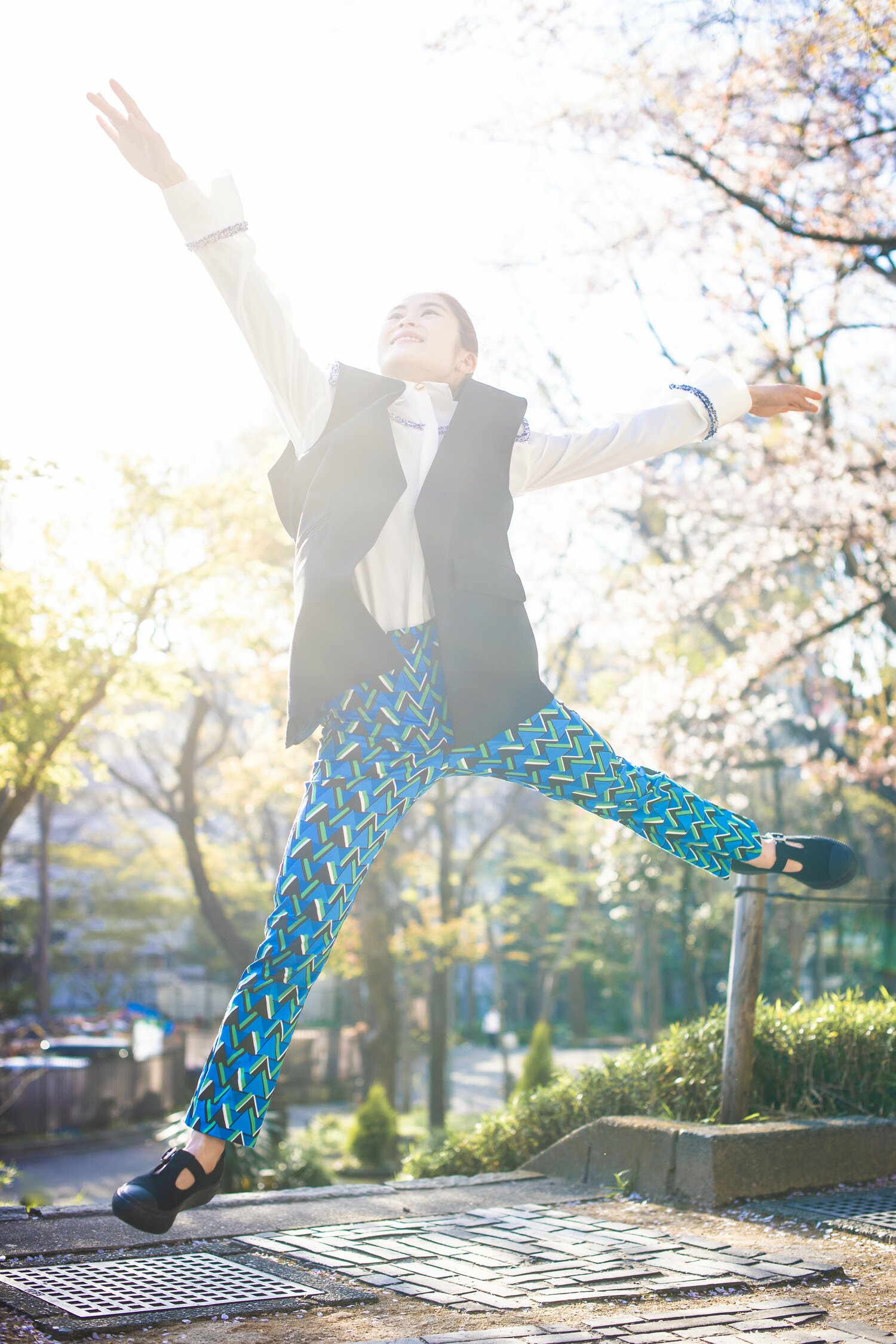 （写真をクリックすると、その他の「特別撮りおろしフォト」もご覧になれます）　©Asami Enomoto