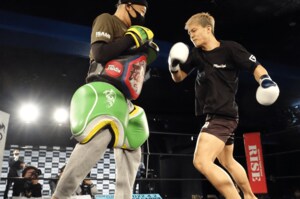 【注目】なぜ那須川天心の父・弘幸が対戦相手のセコンドに？「いまは風音との絆の方が強い」「息子だろうと関係ない」“禁断の親子対決”の真相