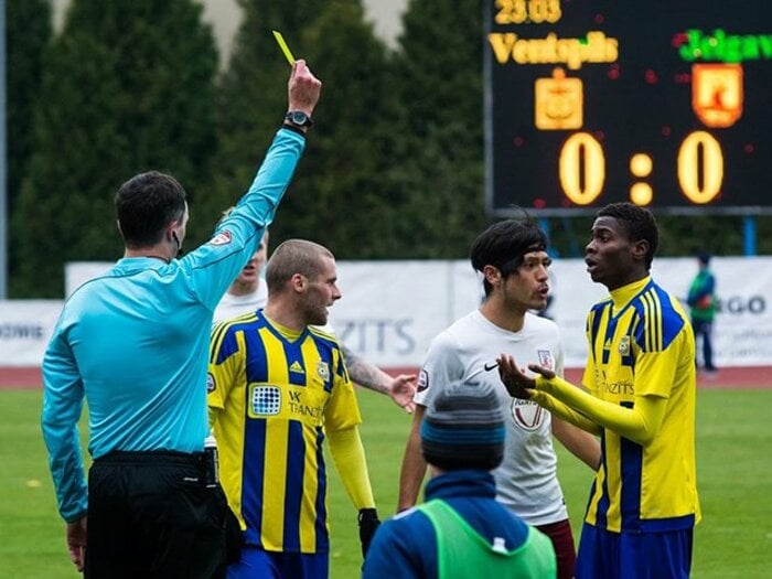 ラトビア1部コーチ中野遼太郎の見解。成功する日本人選手の共通点って？＜Number Web＞ photograph by Ryotaro Nakano